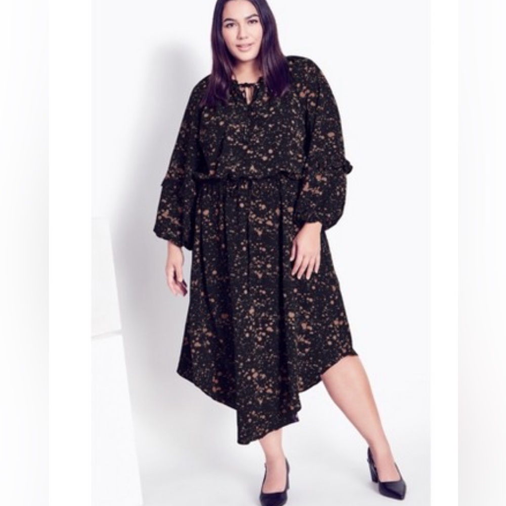 NWT Arna York maxi style dress with handkerchief hem size 22/24